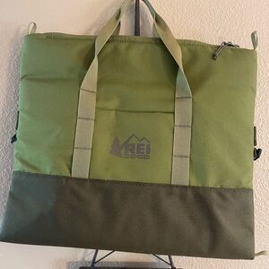 REI Co-Op Packaway 6 Cooler in Earth Green